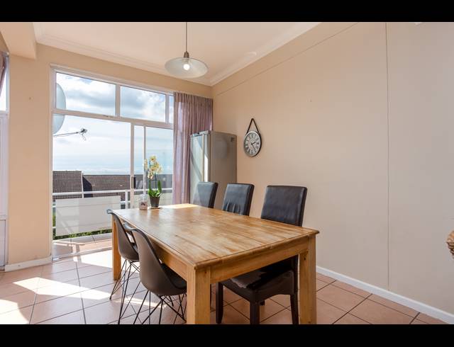 3 BEDROOM APARTMENT SOLD IN KENILWORTH UPPER